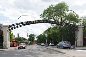 corydon avenue arch in winnipeg manitoba